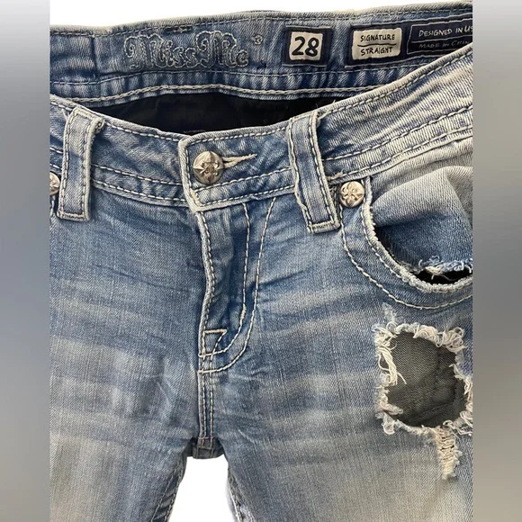 Miss Me Signature Straight Women's Jeans 28x33 Distressed JE8604TL - Picture 2 of 8
